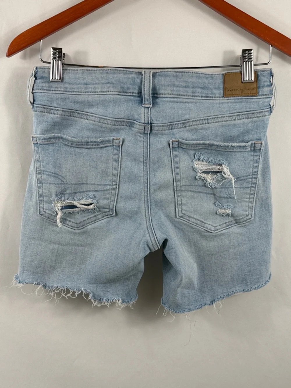 American Eagle Next Level Stretch Distressed Denim Cutoff Jean Shorts. Size 4